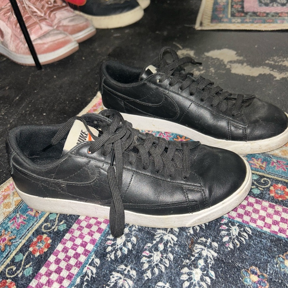 Nike Black Nike Blazer Low Sneakers